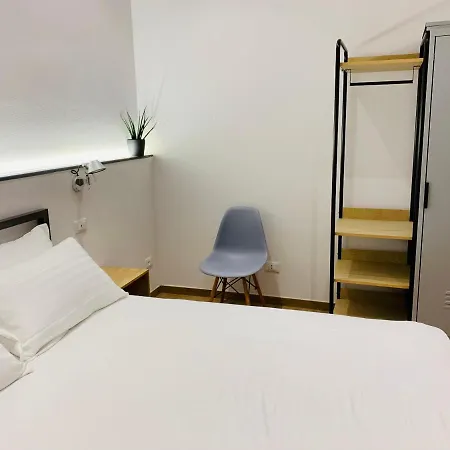 Holidays Rooms XX Settembre 228 Konukevi