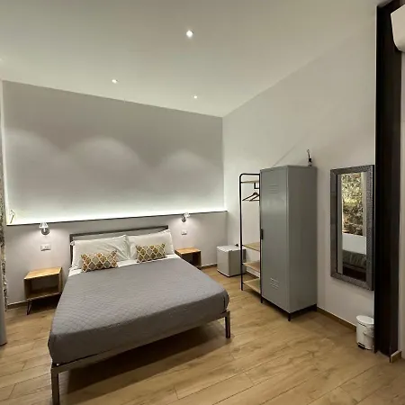 Holidays Rooms XX Settembre 228 Konukevi La Spezia